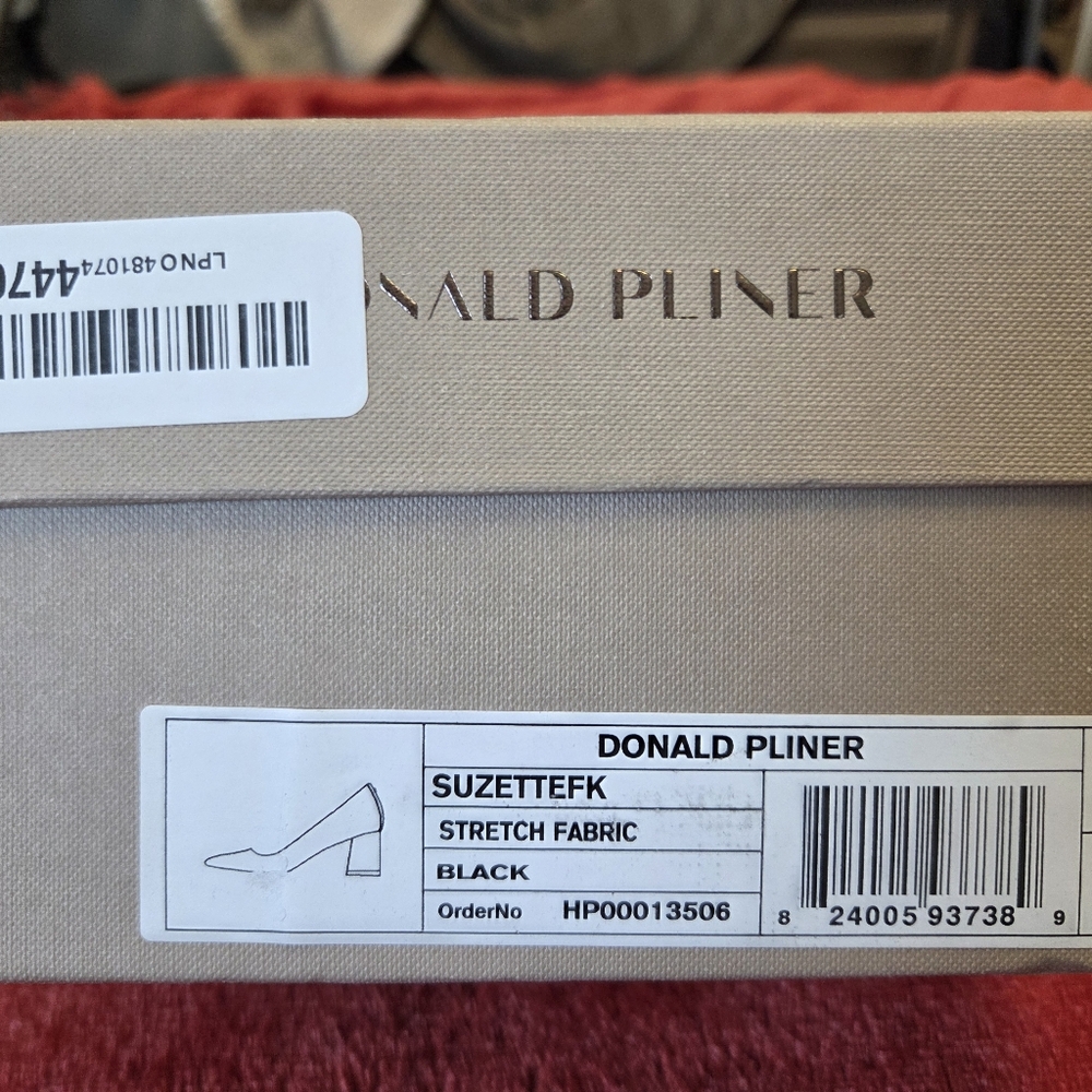 Donald J. Pliner Black Knit Texture Pump W/ Pewter Metallic Block Heel Detail - Picture 10 of 10